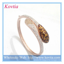 Alibaba jewelry thick gold bangle bracelet pave artificial diamond